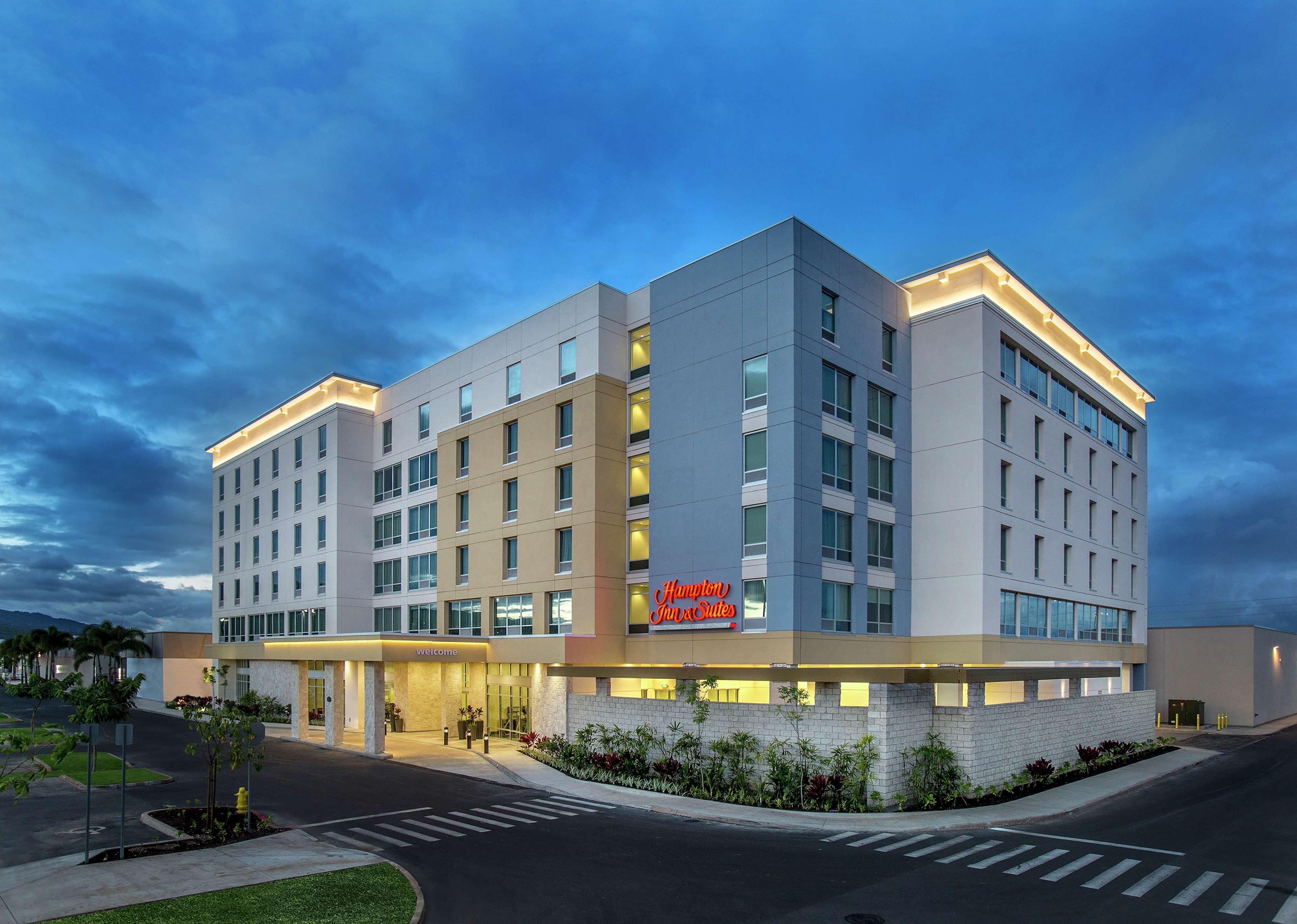 Hampton Inn & Suites Oahu Kapolei - Free Breakfast & Parking Exterior photo